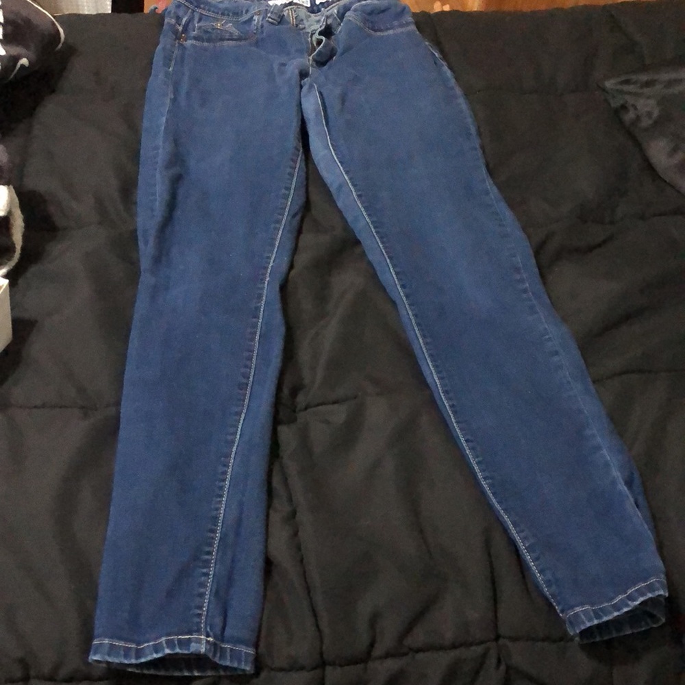 YMI size 5 mid-rise skinny jeans - Picture 2 of 5